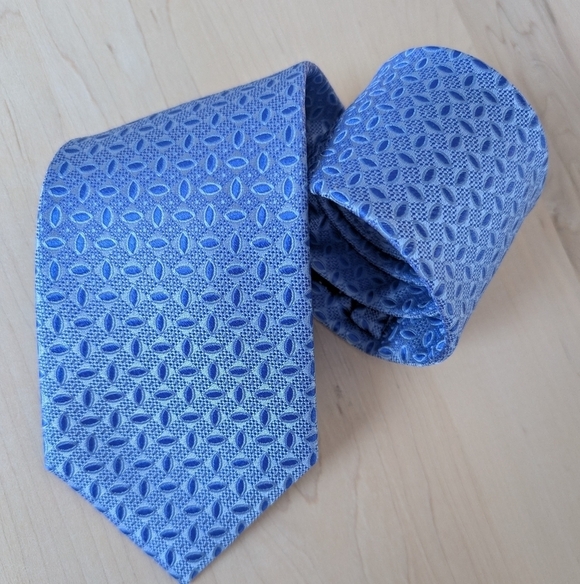Joseph & Feiss Blue Silk Geometric Tie - Picture 3 of 9